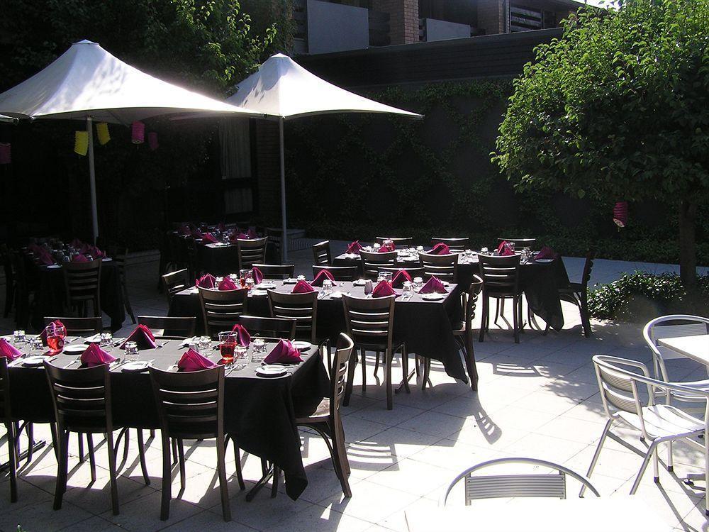 Nightcap At The Ranch Hotel Macquarie Park Exterior foto